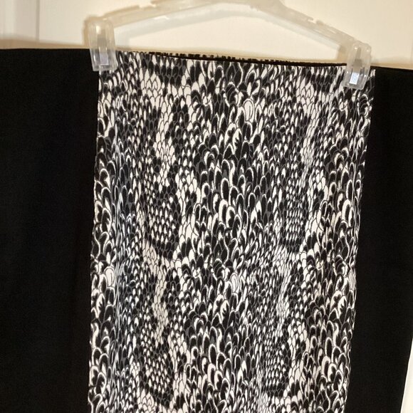 Joe Fresh Women's Snakeskin Print Pencil Skirt Size 1X Stretchy Midi Knee Length - Picture 2 of 5